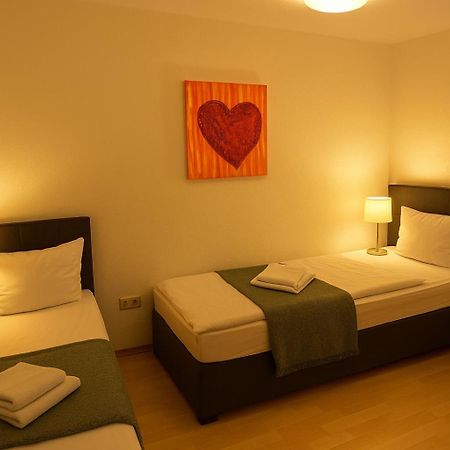 Sunnyhome Monteurwohnungen Und Apartments In Weiden Weiden in der Oberpfalz Buitenkant foto